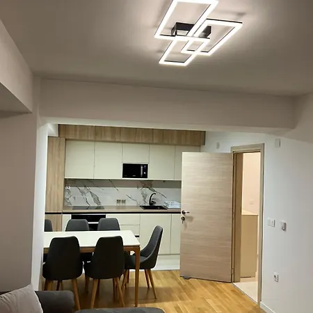Urban Nest *